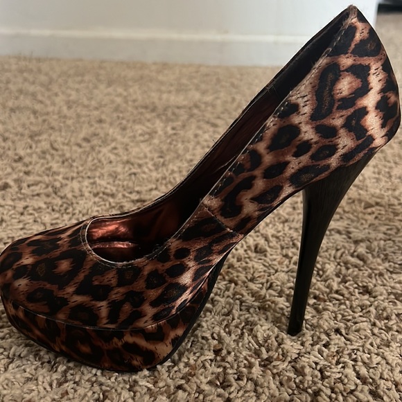 Charlotte Russe - Heels $15 - Picture 2 of 4